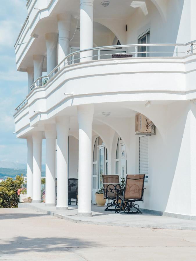 Apartments Gjenashaj أولتْسي المظهر الخارجي الصورة