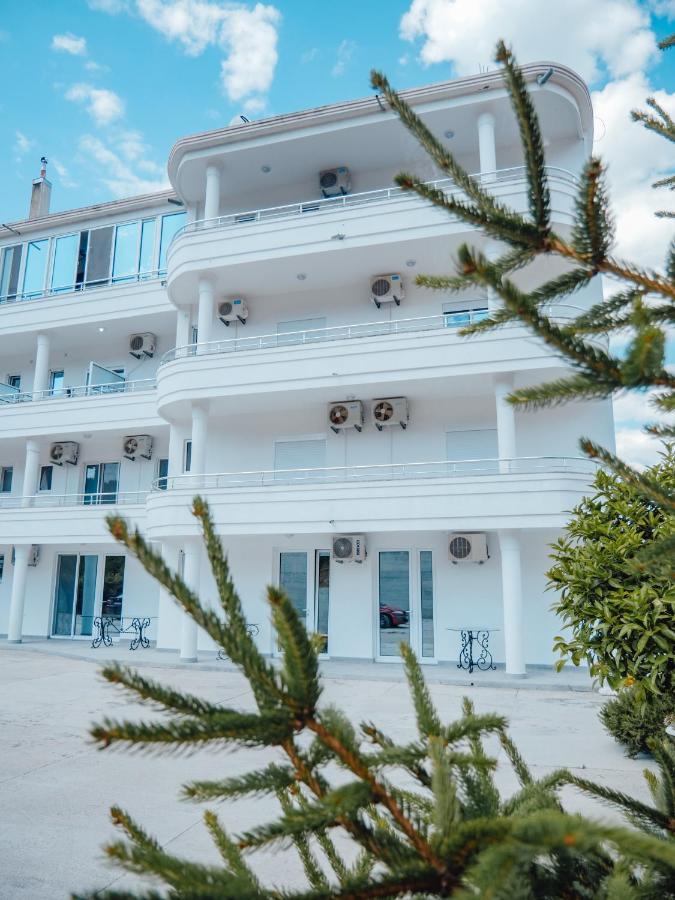 Apartments Gjenashaj أولتْسي المظهر الخارجي الصورة