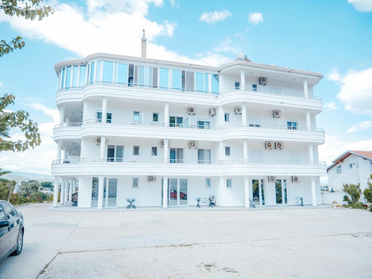 Apartments Gjenashaj أولتْسي المظهر الخارجي الصورة